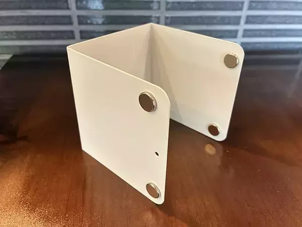 100均『U型ブックスタンド』に本は置きません！　2個を組み合わせると、家中で使える『ゴミ箱』になった