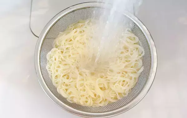 「夏はもうこれにして！」夫が絶賛した『そうめんのつゆ』　めんつゆを使わずに？