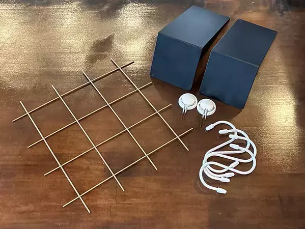 3分で玄関にオシャレな『浮かせる収納』が完成！　100均アイテム4種の簡単な活用法