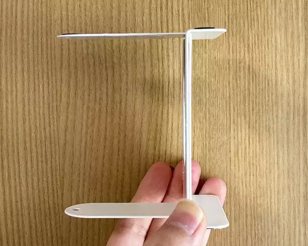 2つのブックエンドを『コの字』にくっつける！　完成したアイテムに「ブックエンドに見えない」「重宝してる」
