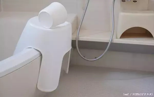 ティッシュ1枚で全然変わる！　ダスキンに聞いた、カビ取り剤の効果的な使い方