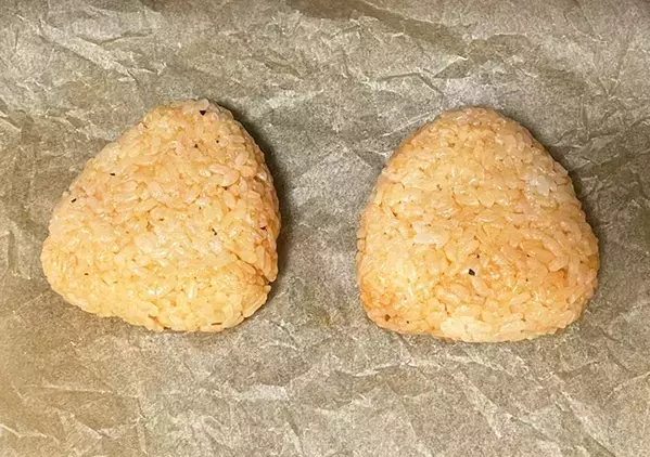 材料費も手間も最小限！ 混ぜてトースターに入れるだけ、簡単『洋風』焼きおにぎり