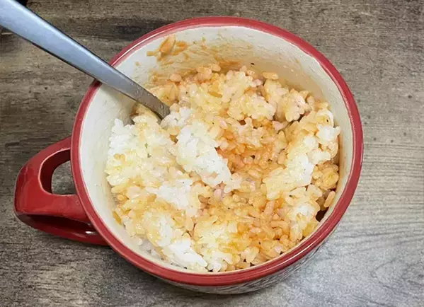 材料費も手間も最小限！ 混ぜてトースターに入れるだけ、簡単『洋風』焼きおにぎり