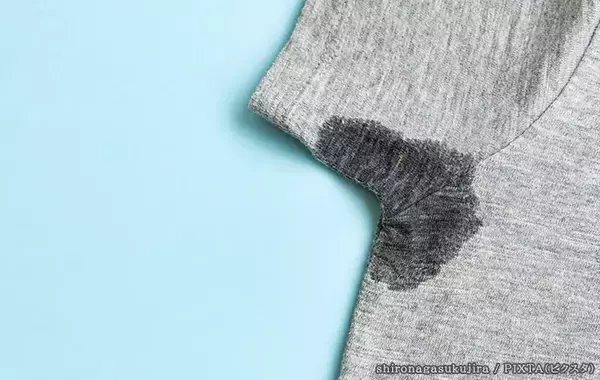 「お気に入りのTシャツが黄ばんだ…」と絶望した人に教えたい！　汗ジミ落とし術