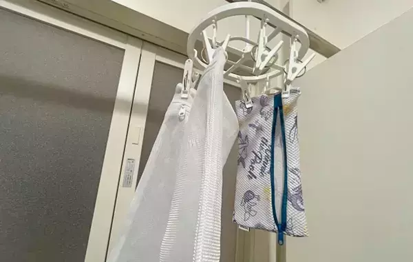 穴が開いた洗濯ネット、捨てる？まだ使える？　洗濯のプロの「正解」は…