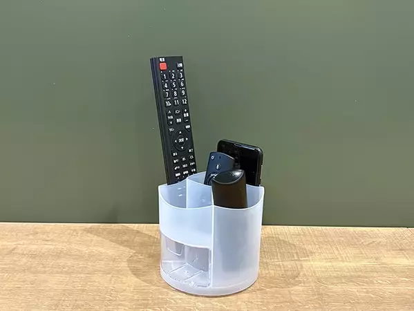 『ペンホルダー』をキッチンに置くと？　調理器具がフィットして便利！