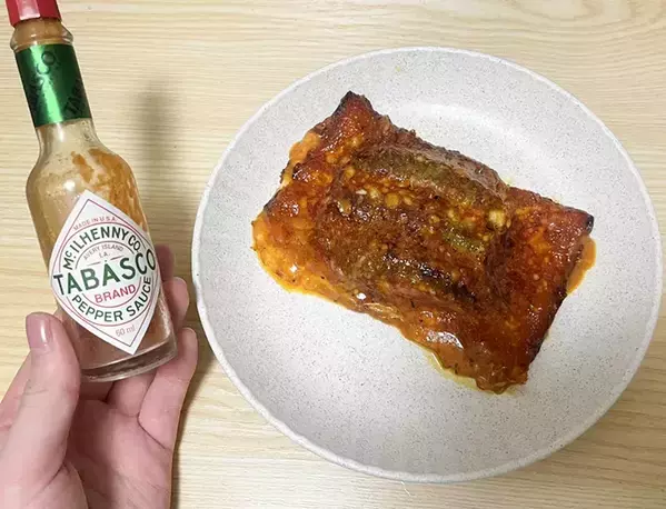 玉子焼き器で焼いたのは『卵』ではなく…　カリカリチーズが病みつきになる一品に「食べる手が止まらない」