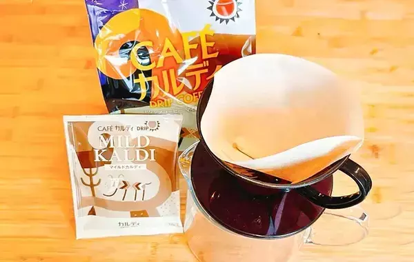 コーヒー粉の上に『氷』をのせて4時間　完成した一杯に「もういつものに戻れない！」【カルディ】