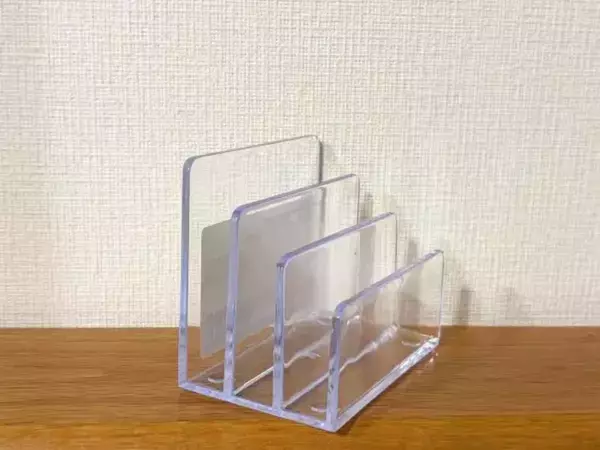 キッチンに『メモスタンド』を置くだけ！　調理器具が取り出しやすくなる「じゃない使い方」