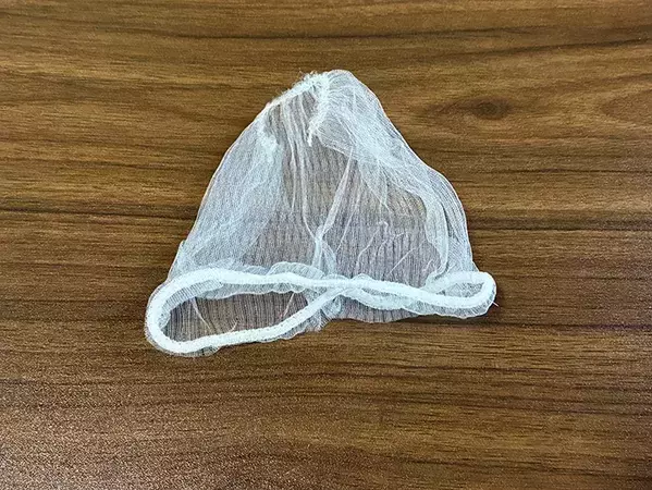 水切りネットをモップにかぶせて…　掃除で使ってみたら「予想以上に便利！」