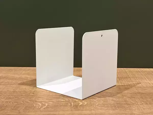 セリアで買った『ブックスタンドU型』　じゃない使い方で「一気に収納量が増えた！」