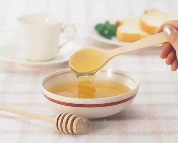 ご飯を炊く時に小さじ1杯？　古米が新米のように若返る裏技とは