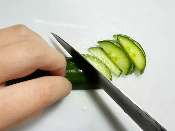 【試して】暑い日にぴったり！　きゅうりを斜め薄切りにしたら…ミツカンおすすめの作り置きレシピがこちら