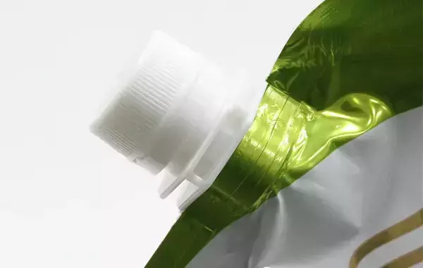 最後まで使い切りたい！　シャンプーや洗剤の詰め替えタイプは、『そそぎ口』に注目