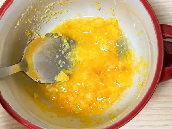 マヨネーズの代わりに『黄身』を使う！　卵2個で作るぜい沢サラダに「濃厚」「食感が面白い」