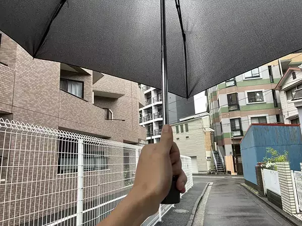 傘をドライヤーで温めたら…　外出後の変化に「ビックリ」【警視庁直伝テク】