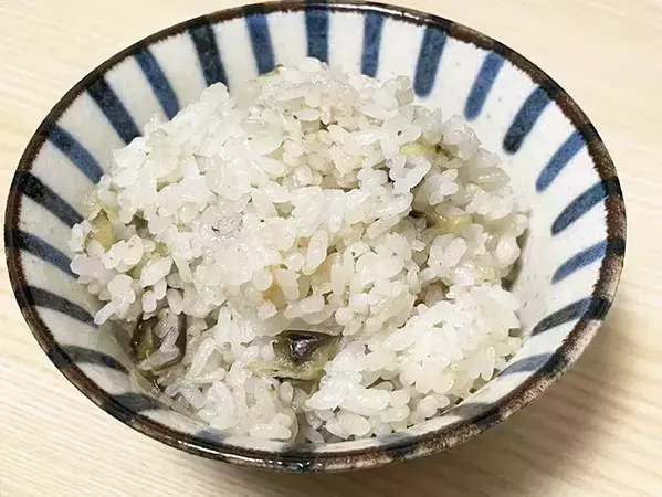 炊飯器にナスを丸ごとドボン　炊きあがりに「病みつきになる」「おにぎりにもいい」