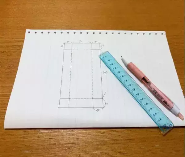 クリアファイルをカットして折るだけ！　ぴったりサイズの収納ボックスが0円で完成