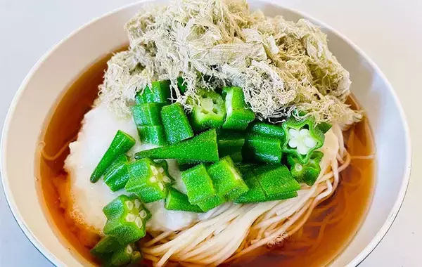 暑い日にはこれ！ねばねば感がアップするぶっかけそうめん