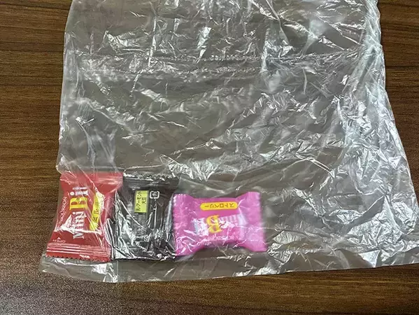ポリ袋の口は結びません！　スプーンで5秒こするだけの簡単密閉ワザ
