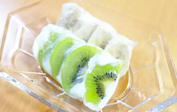 【砂糖ゼロ】巻くだけで驚きのモチモチ感！　夏に食べたい新感覚スイーツ【レシピ】