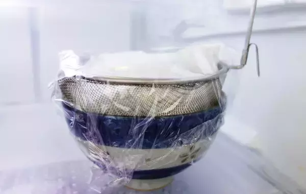【砂糖ゼロ】巻くだけで驚きのモチモチ感！　夏に食べたい新感覚スイーツ【レシピ】