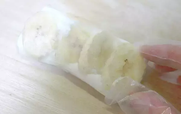 【砂糖ゼロ】巻くだけで驚きのモチモチ感！　夏に食べたい新感覚スイーツ【レシピ】