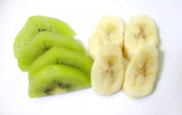 【砂糖ゼロ】巻くだけで驚きのモチモチ感！　夏に食べたい新感覚スイーツ【レシピ】