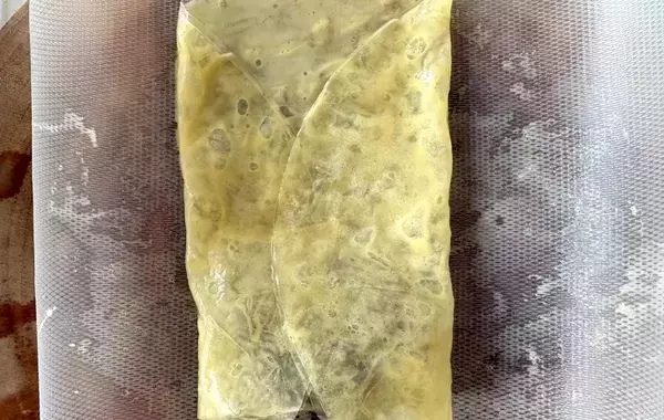 ライスペーパーを卵液に浸して…　できた簡単おやつに「モチモチで最高！」