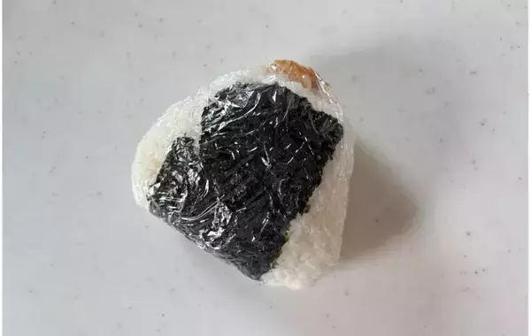脱マンネリ！　おにぎりの意外な具材に「ラクすぎ」「高校生息子がドハマり」