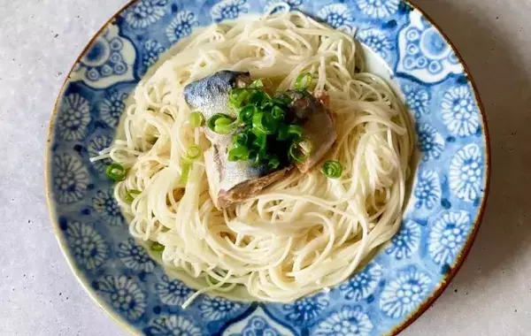 めんつゆかける前にのせてみて！　そうめんの意外な具材に「一気に満足度アップ」