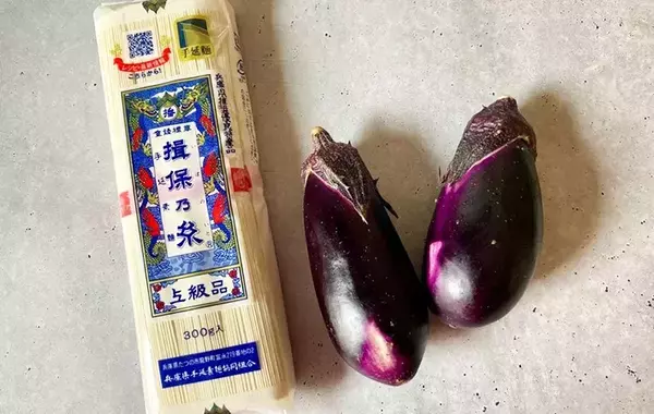 茹でたそうめんにのせたのは…　「とろとろ」「麺によく絡む」【簡単アレンジ】