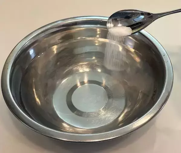 夫が「今日のナス、いつもと違う」　アク抜きの水に『加えたもの』が？