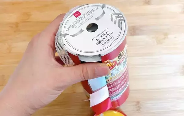 チップスターの空き箱、捨てないで！　意外な収納技に「これこそシンデレラフィット！」