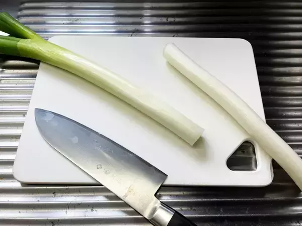 まな板、こうなったら交換です　『寿命』が近付いているサインとは