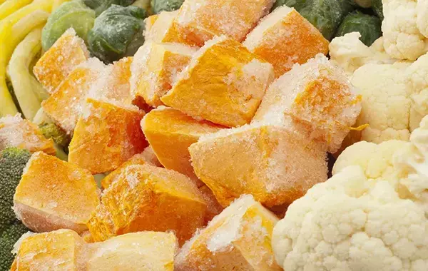 冷凍野菜を上手に使うと食費が下がる？　プロに聞いた使い方のコツ