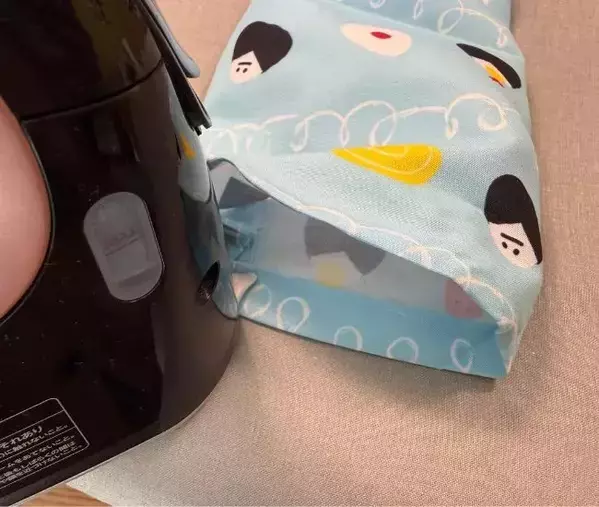100均『ハットクリップ』のじゃない使い方　ペットボトルに被せたら超快適！