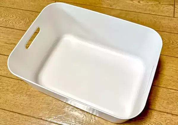 出しっぱなしの小物スッキリ！　無印良品『やわらかポリエチレンケース』を使った収納アイデア【3選】