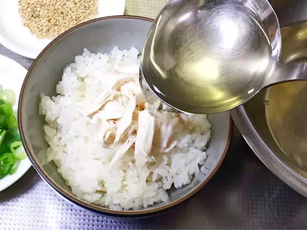 鶏ささみ1本で2人前？　サラサラ食べられて家族「おいしい！」白だしが決め手のミツカン“さっぱり飯”レシピ