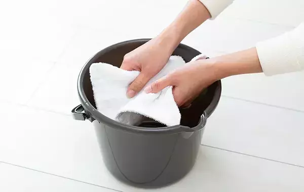 「推奨していません」　傘のメーカーに聞いた、汚れた傘のNGケア方法