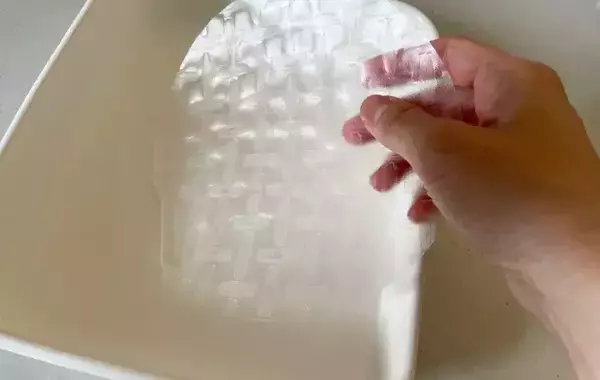 余ったライスペーパーをくるくる巻いて？　簡単『わらび餅』に「おいしい」「もうないの？」