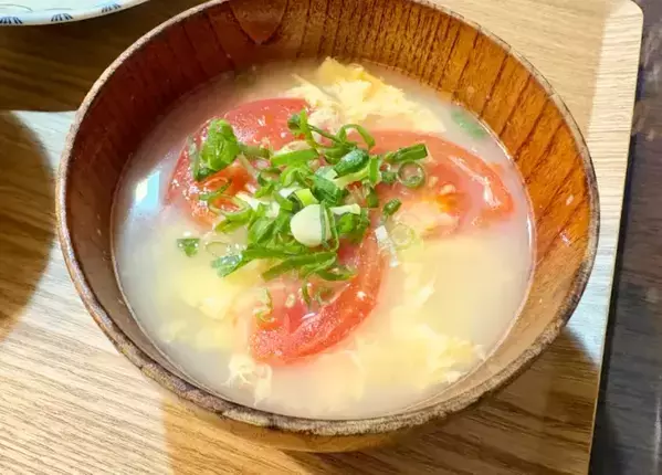 トマトが余ったらやってみて　簡単スープに「ひと味違う！」