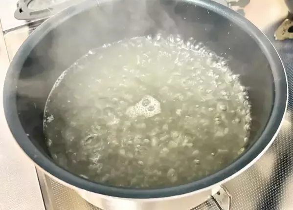 トマトが余ったらやってみて　簡単スープに「ひと味違う！」