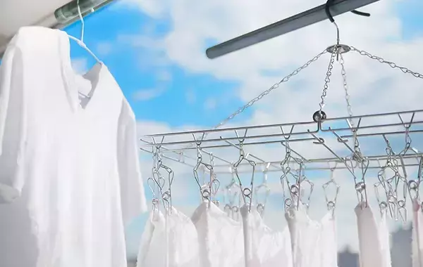 プロのクリーニング店が教える！　黄ばんだ白Ｔシャツを救済する洗濯術