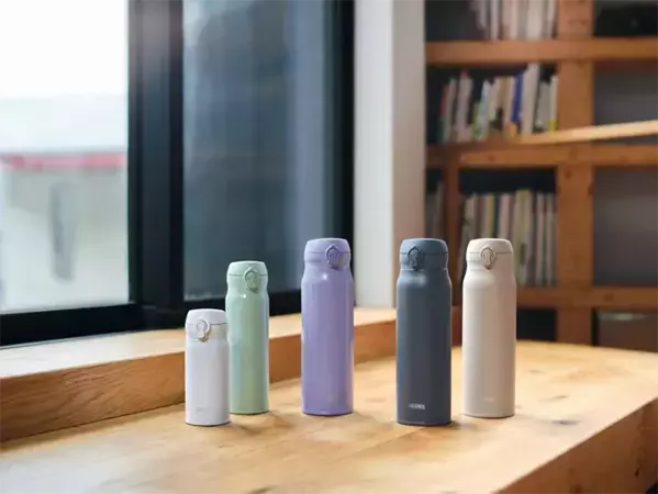 水筒の茶渋、何で落ちる？　サーモスに聞く『正しい洗浄法』とは