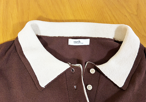 『服のタグ』がチクチクする時はどうする？　簡単にできる裏ワザに「不快感がなくなった」