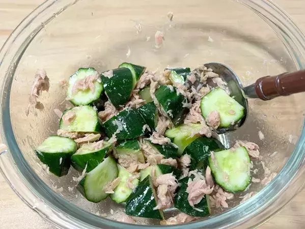 キュウリがあったらこれ作って！　切って和えるだけの絶品副菜