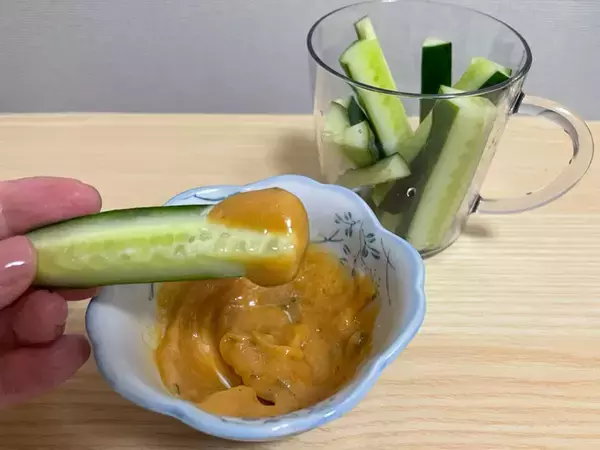 マヨネーズに1袋加えて　混ぜ合わせるだけで料理がおいしくなる『万能調味料』、使ったのは？