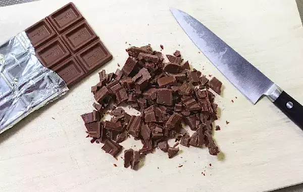 ヨーグルトにチョコを入れて冷凍すると…　食べた子供が「もっと作って！」
