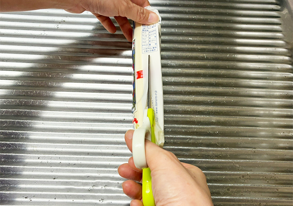 そうめんの袋、先端を切らないで！　残りの保存がラクになる簡単な裏ワザとは